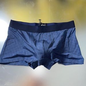 HUGO BOSS BOXER TRUNK MEN’S SZ MEDIUM NEW WITH TAGS TENCEL BODYWEAR